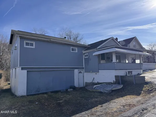 3717 Oak Ave, Altoona, PA 16601