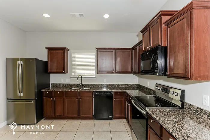 13120 Tower Ln — Photo 5