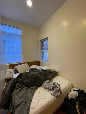 Rented by Douglas Elliman | media 22