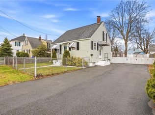 26 Pembroke Ave, Pawtucket, RI 02860