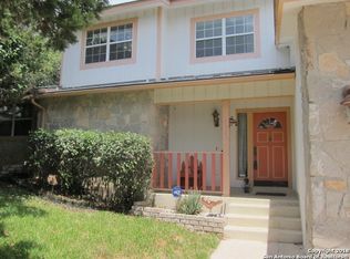 17323 Antlers Cv, Helotes, TX 78023