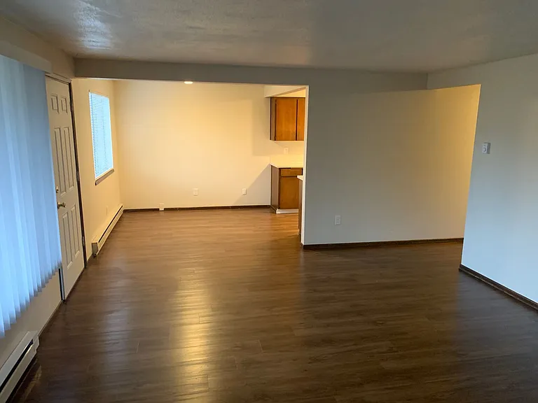 128-152 Idylwood Dr SE — Photo 1