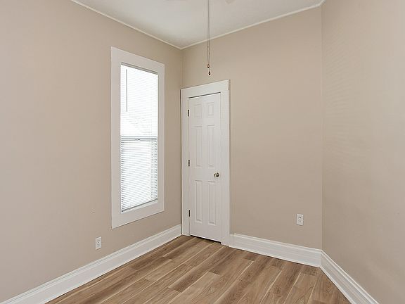 5th image of 4529 Charles St