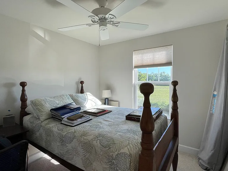 1812 Briscoe Ln — Photo 19