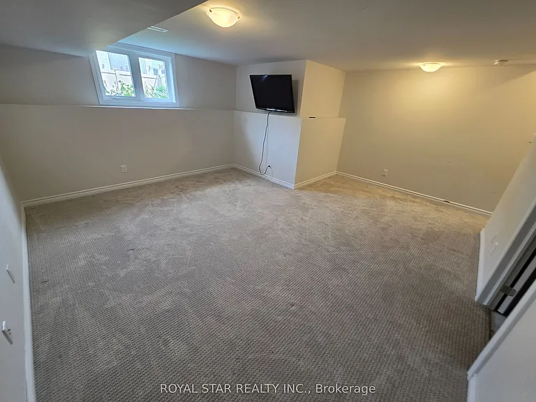 320 Grackle St — Photo 17