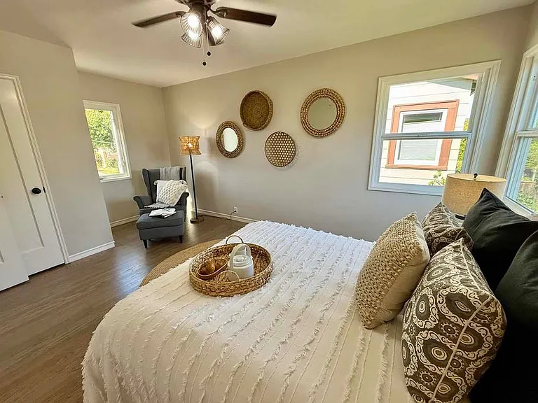 291 Lorraine Blvd — Photo 3