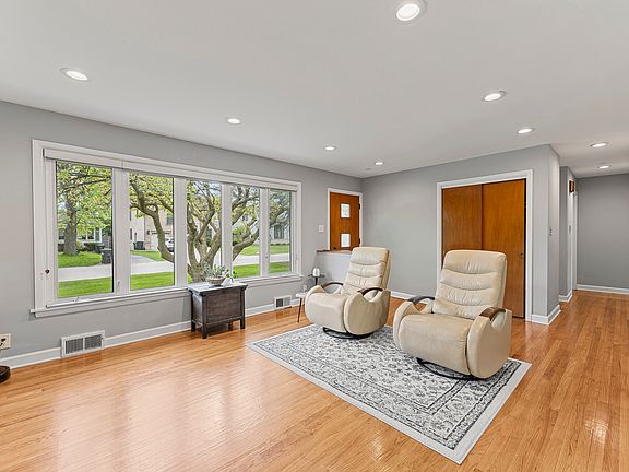 4th image of 2232 Covert Rd
