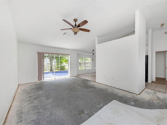 5th image of 7919 Starfire Way