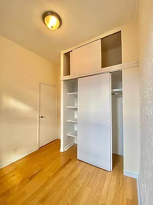 Rented by Waverly Realty Associates | media 9