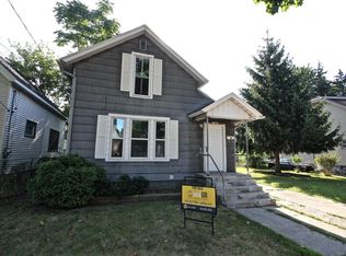 1102 Muskegon Ave NW, Grand Rapids, MI 49504