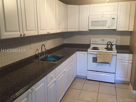 4th image of 5190 E Sabal Palm Blvd APT 305