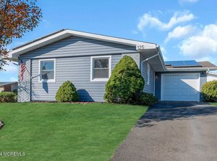 125 Blake Cir, Brick, NJ 08724