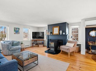 13 Grove St APT 5, Kennebunk, ME 04043