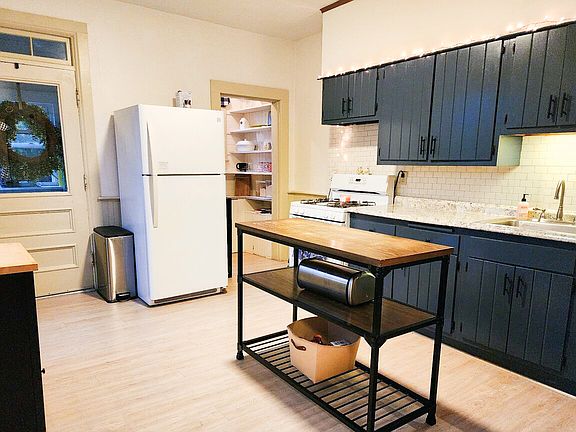 2nd image of 5 Ashley St