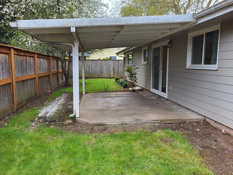 1585 Bogart Ln — Photo 19