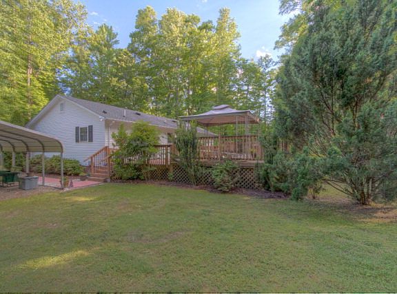 3rd image of 224 Grand Villa Dr