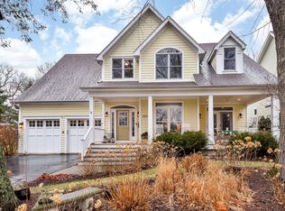 415 Villa Ave, Naperville, IL 60540