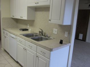 4929 N Winery Cir, Fresno, CA 93726