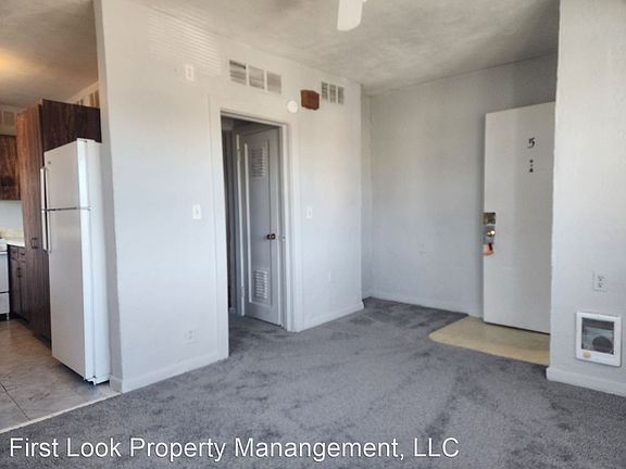 3rd image of 222 N Oleander Ave #11687064