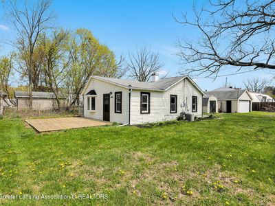 3404 N Larch St, Lansing, MI, 48906