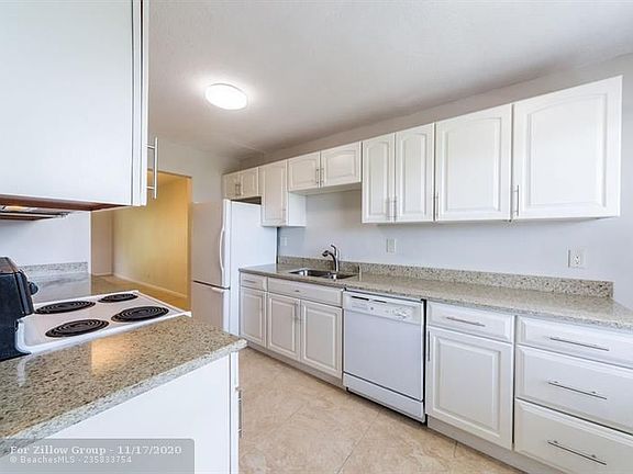 3rd image of 8205 NW 61st St APT B306