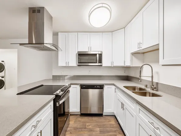 Mountain View Apartments, 1001 Las Lomas Rd #5, Duarte, CA 91010