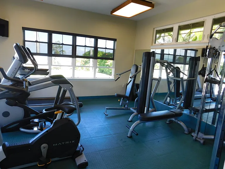 3950 Kalai Waa St #V101 — Photo 27