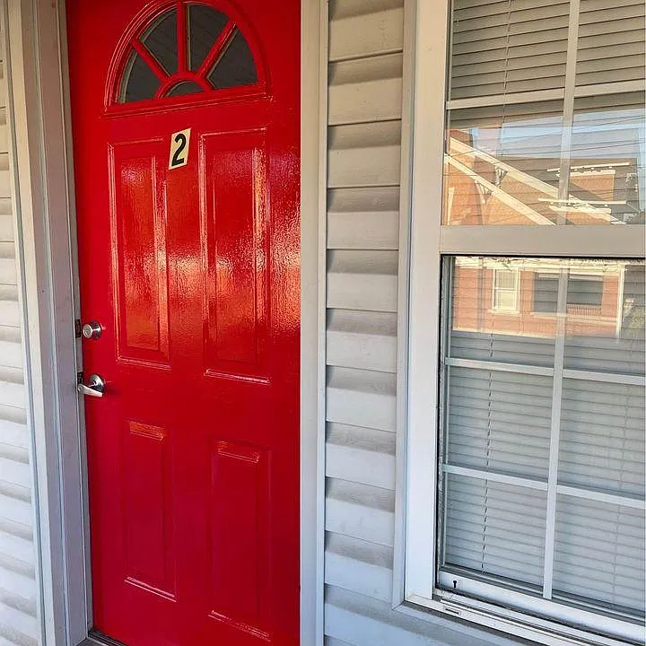 1011 Campus Dr #2