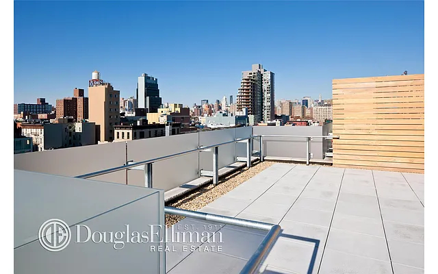 Sold by Douglas Elliman | media 22