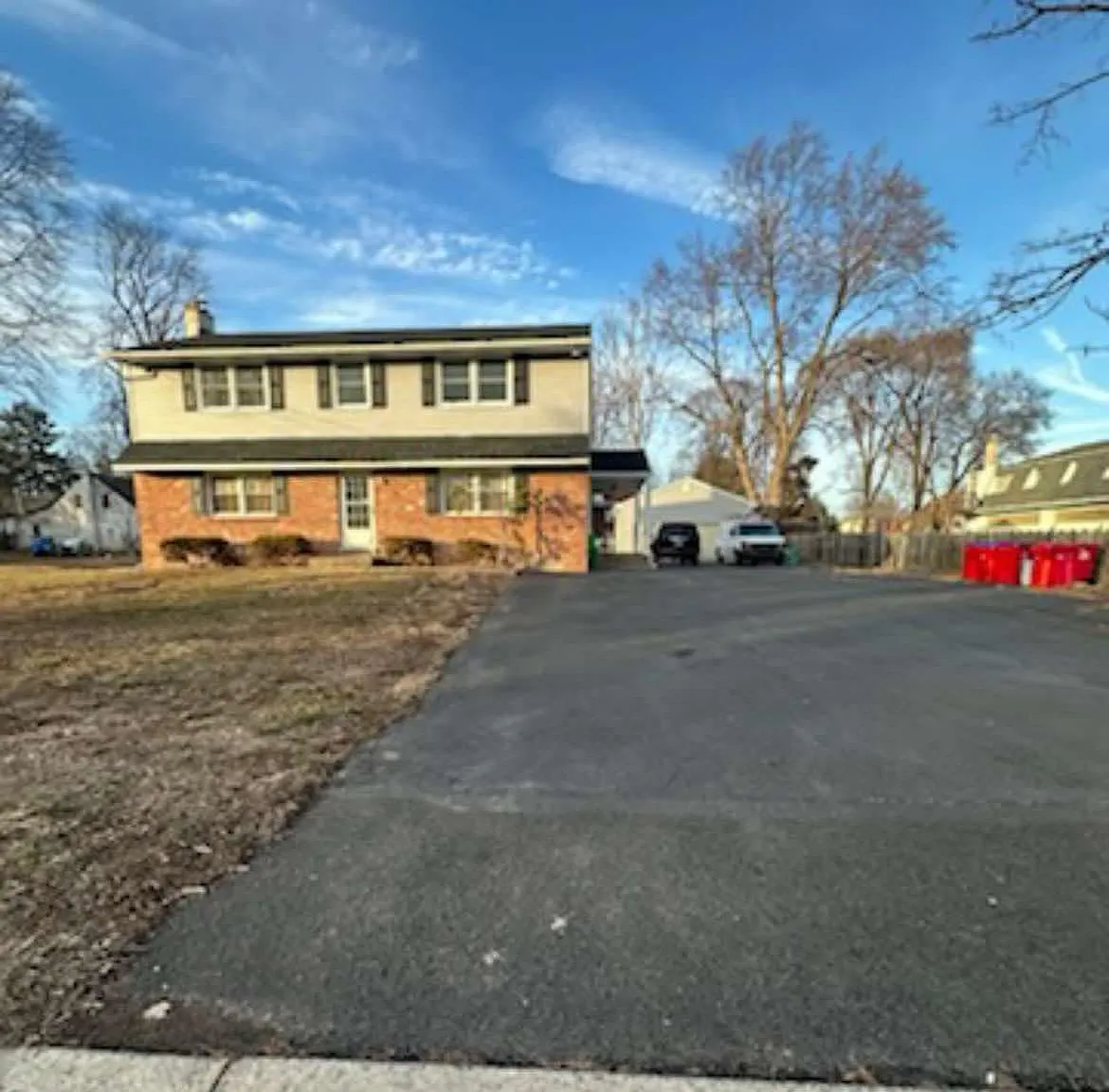 2 bed, 1.5 bath, 1500 sqft, $2,100 — Photo 1