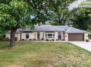 5411 NW Roanridge Rd, Kansas City, MO 64151