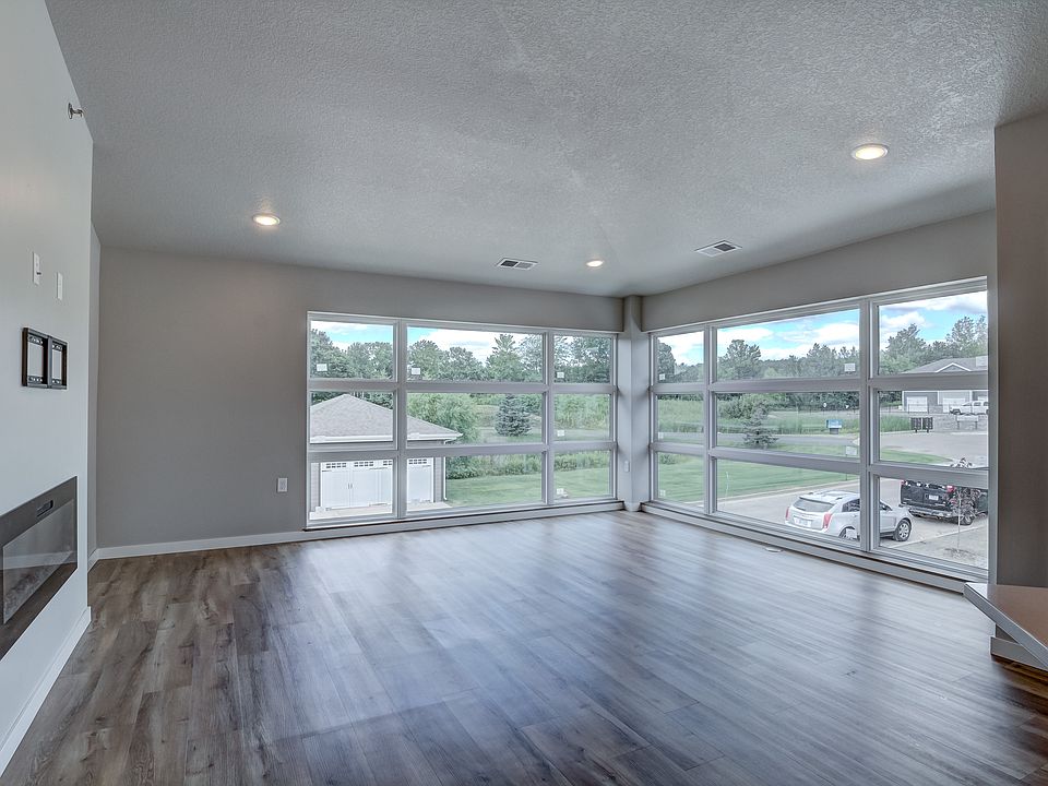1st image of 4223 Jeffers Rd #402