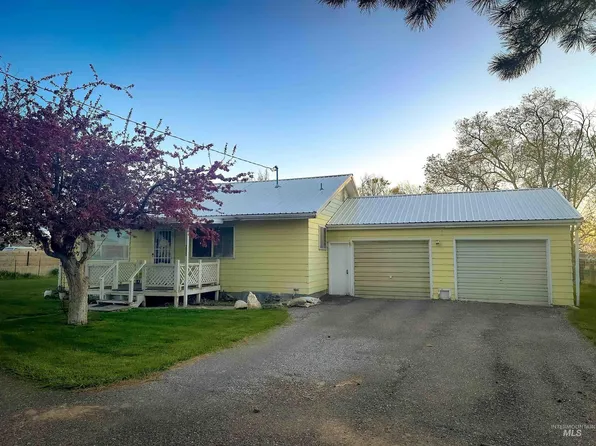 3002 Overland Ave, Burley, ID 83318