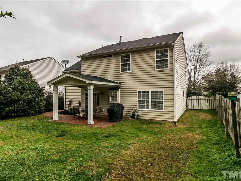 207 Cabana Dr — Photo 14