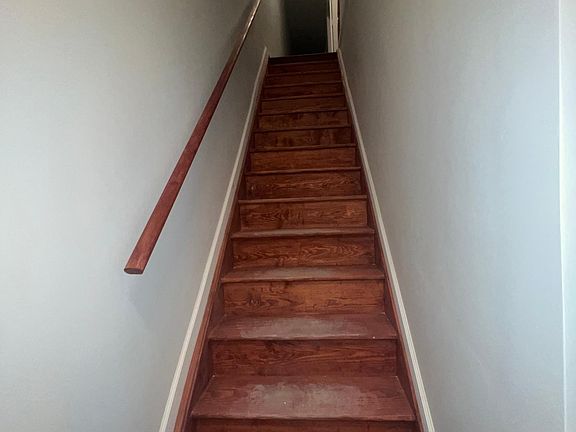 2nd image of 1348 College Ave Floor 1