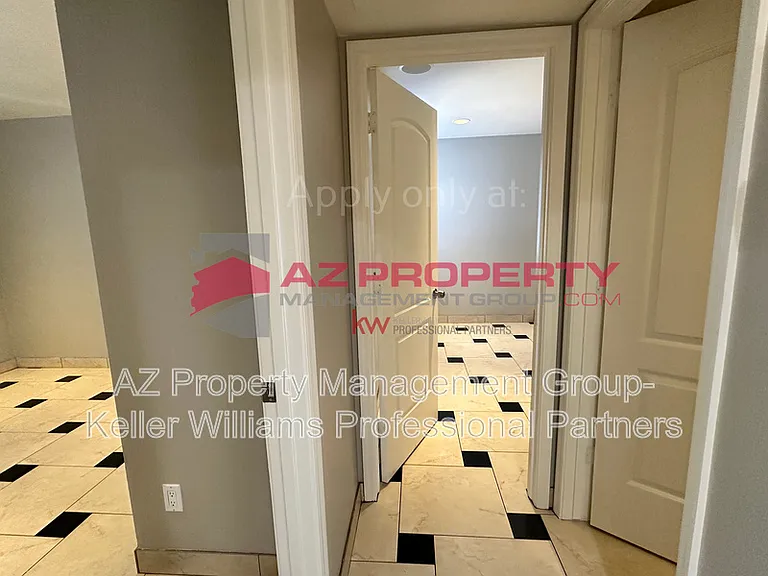4410 N Longview Ave #226 — Photo 10