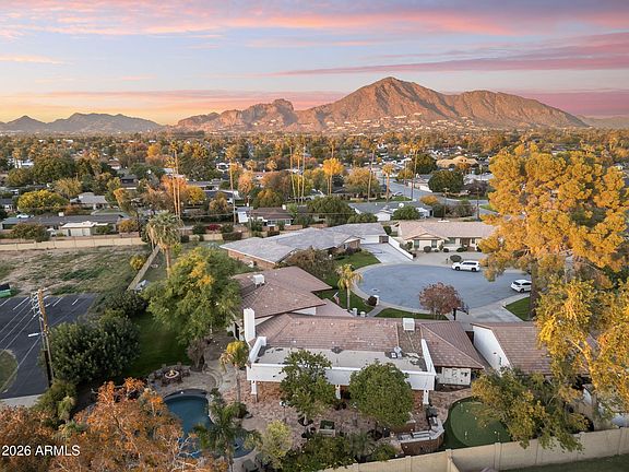 4th image of 4945 E CHEERY LYNN Road