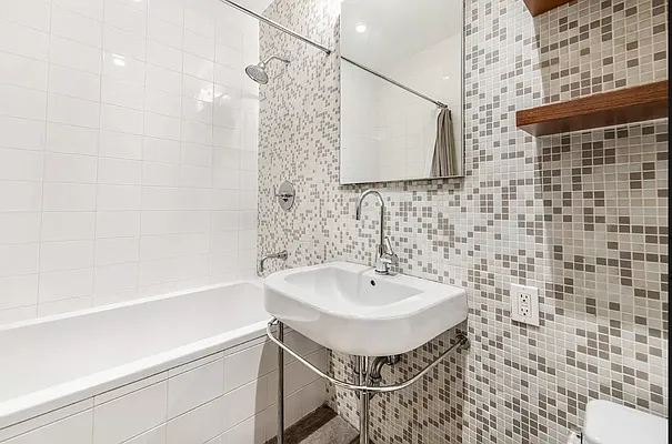 Rented by Compass | media 27