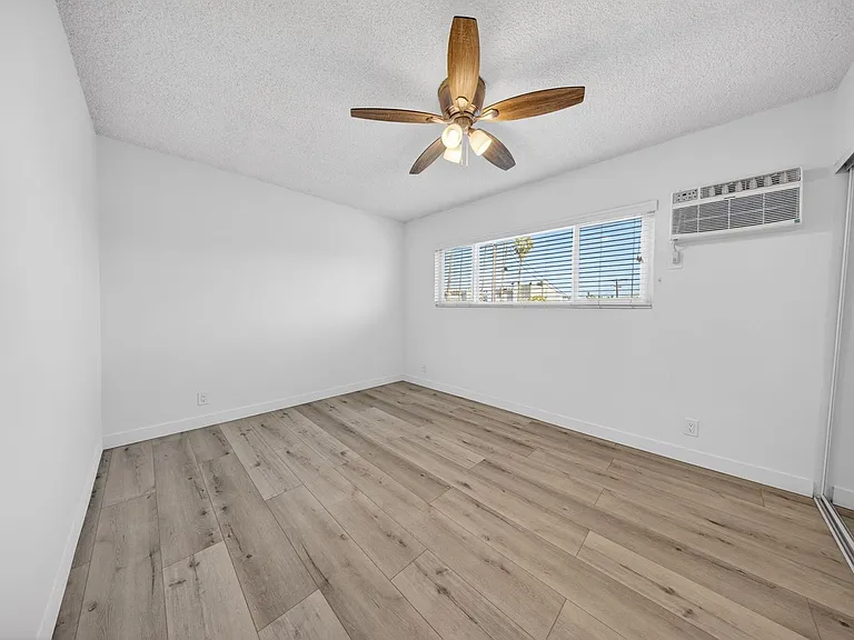 1815 N. Harvard Blvd — Photo 54