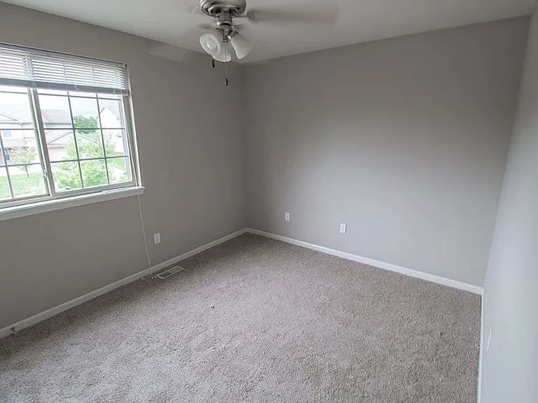 4006 Snowy Owl Dr — Photo 28