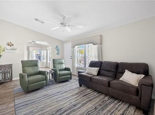 10390 Wales LOOP, BONITA SPRINGS, FL 34135