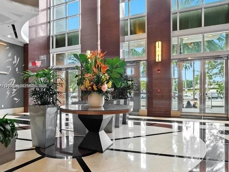 244 NE Biscayne Blvd #440 — Photo 5