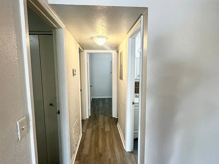 5527 Bryson Dr — Photo 9