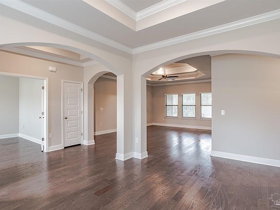 3rd image of 9557 Pebble Stone Dr