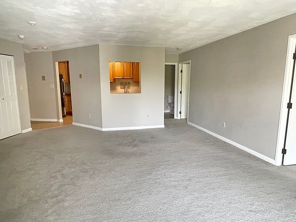 1st image of 215 Thomas Burgin Pkwy Unit 32