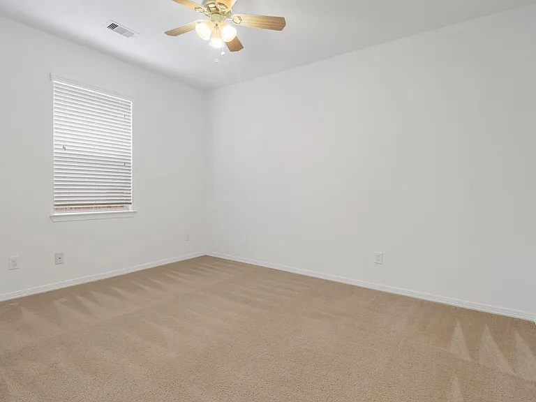 3611 Rocky Ledge Ln — Photo 14