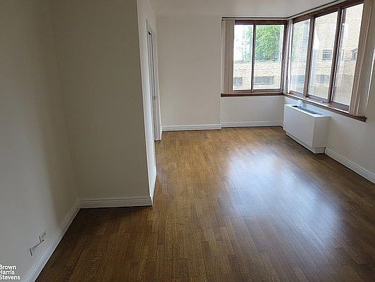 1st image of 235 E 40th St APT 37H