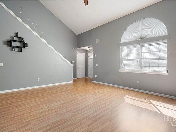 5th image of 24 Saint Ives Drive