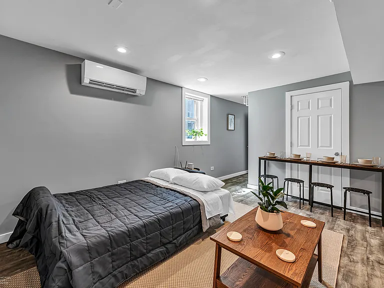 3638 W Cornelia Ave — Photo 7