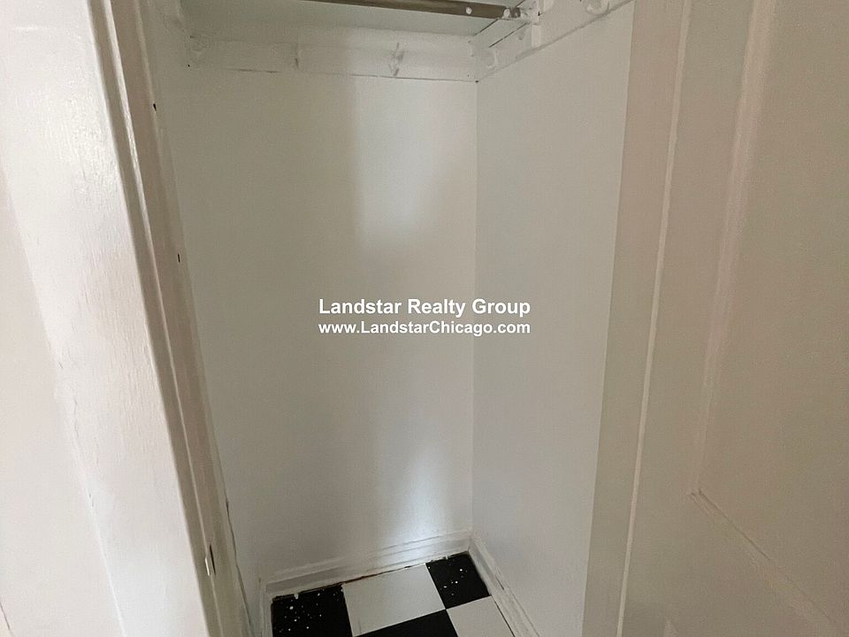 1st image of 1950 W Montrose Ave APT 17